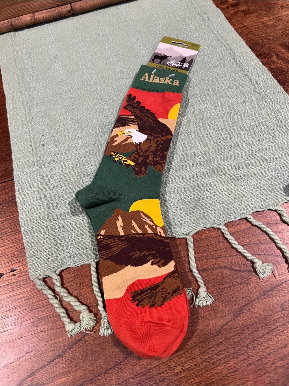 NWT Alaska Outpost Eagle Socks